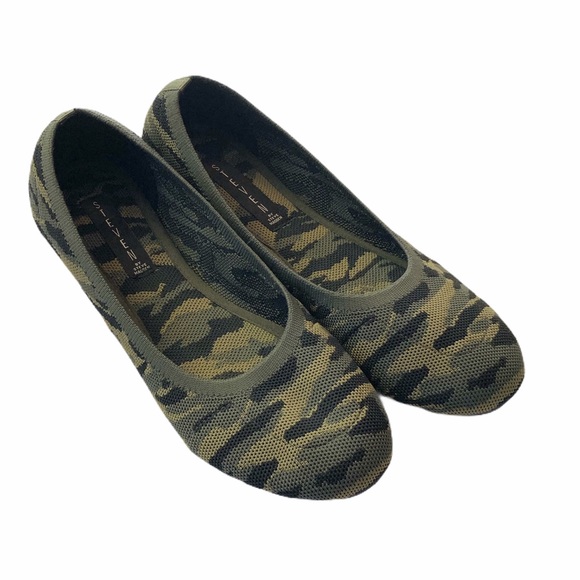 Steve Madden Shoes - Steve Madden Camo Ballet Flats Round Toe 11